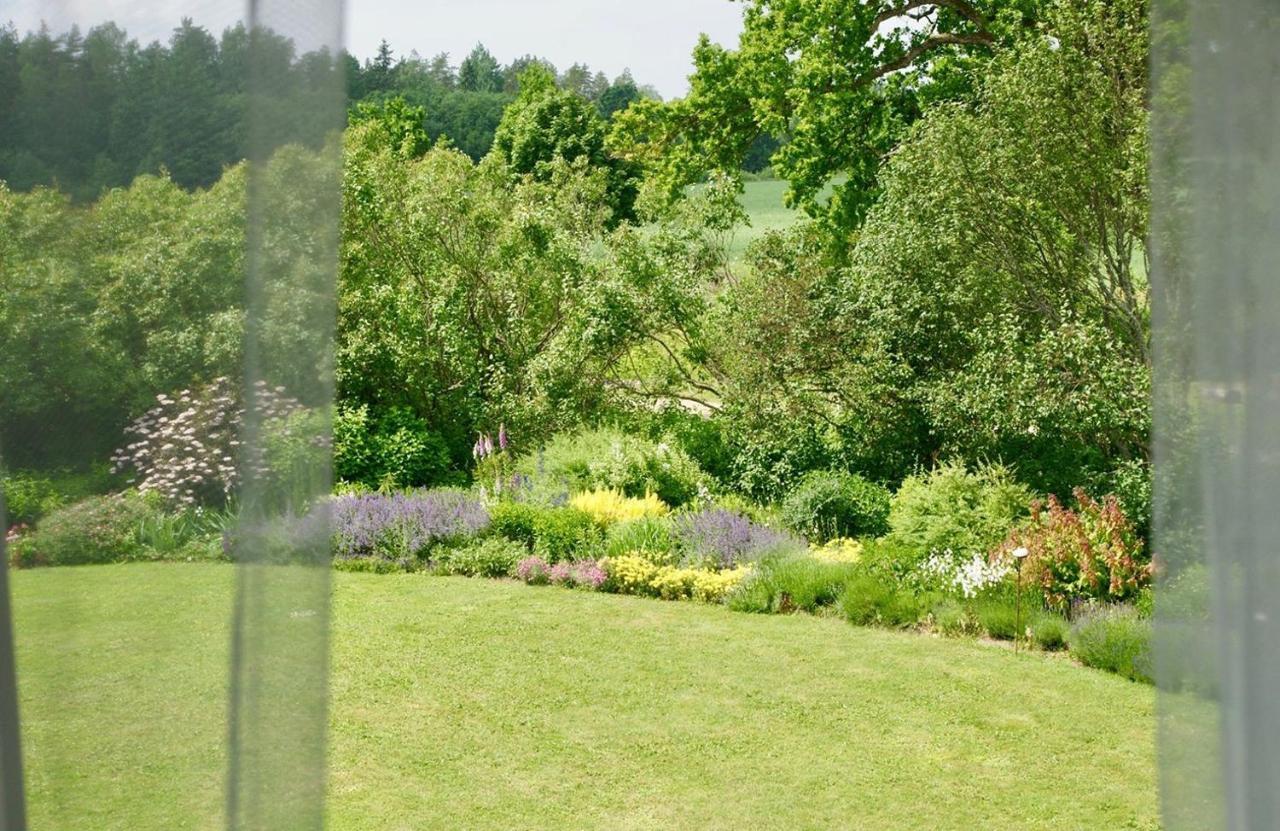 Ferienwohnung Bear Manor Lacu Muizina Pāle Exterior foto