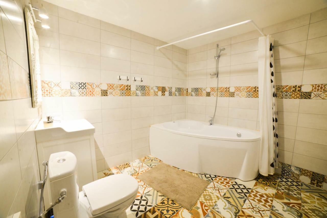 Ferienwohnung Bear Manor Lacu Muizina Pāle Exterior foto